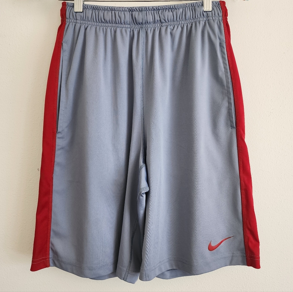 Nike Dri-FIT‎ Basketball Training Shorts Grey Red Size Small - Picture 2 of 6